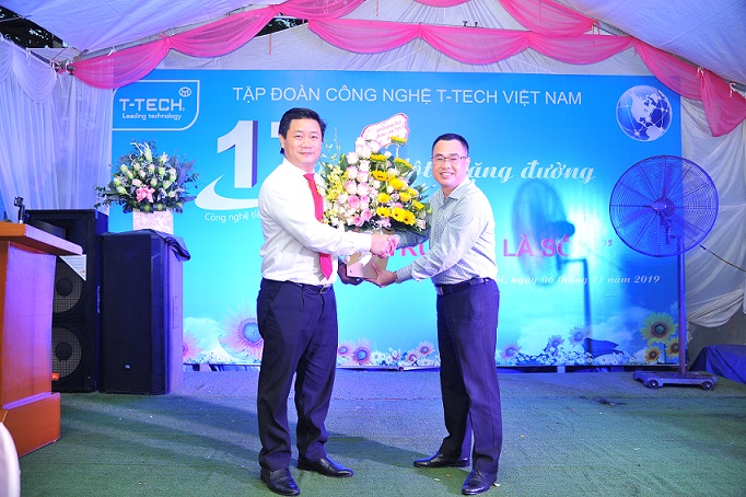 Tự hào 17 năm Tập đoàn Công nghệ T-Tech Việt Nam Tự hào 17 năm Tập đoàn Công nghệ T-Tech Việt Nam